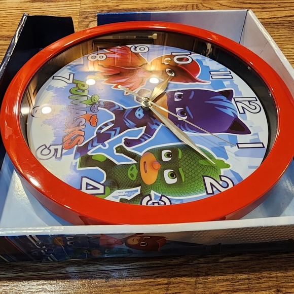 PJ Masks Analog Round 10" Wall Clock - Picture 4 of 6